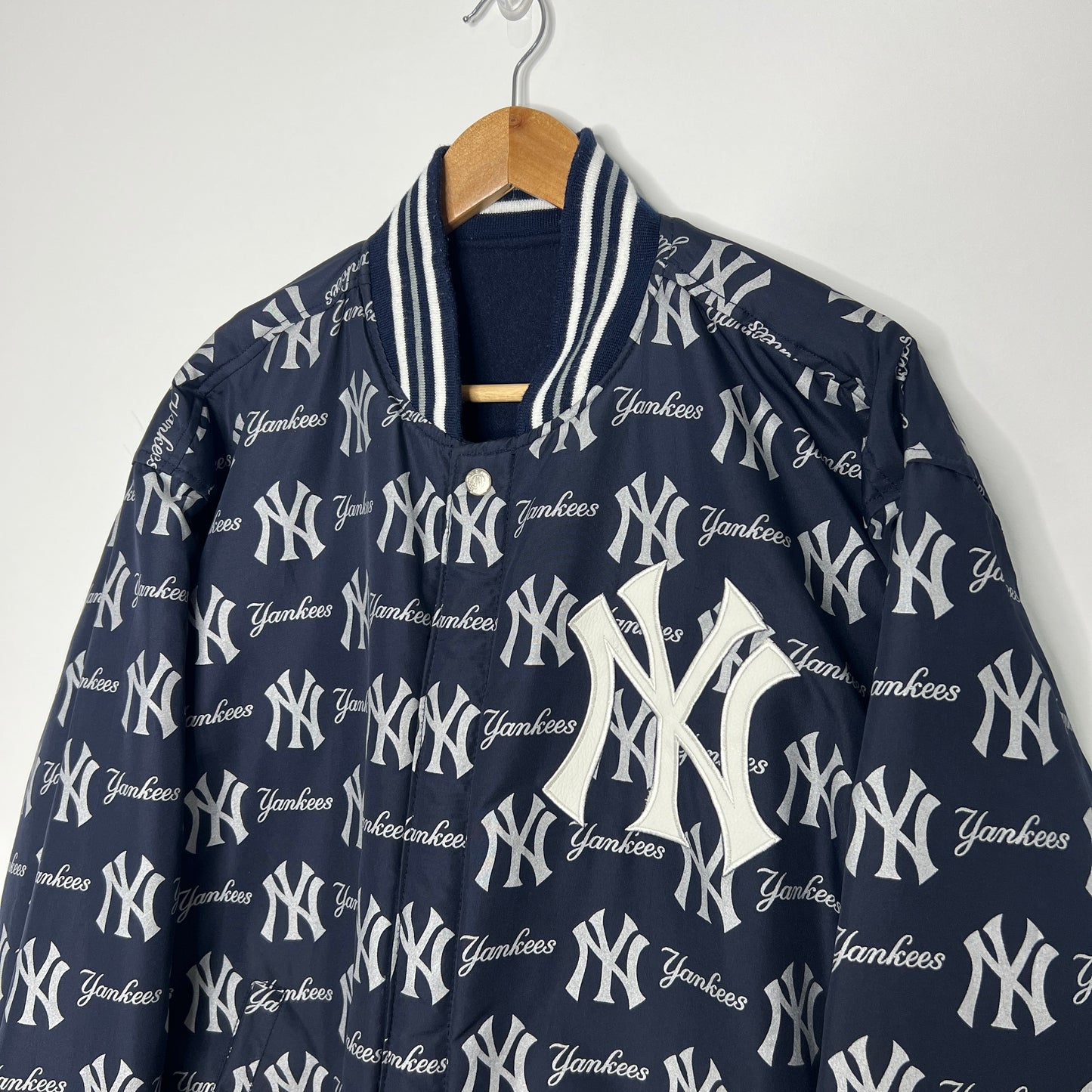 Reversible New York Yankees Jacket | JH Design
